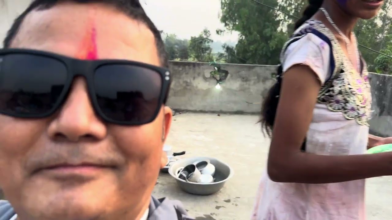 Holly ma  sadhu g ko village ma ramaelo gardai 