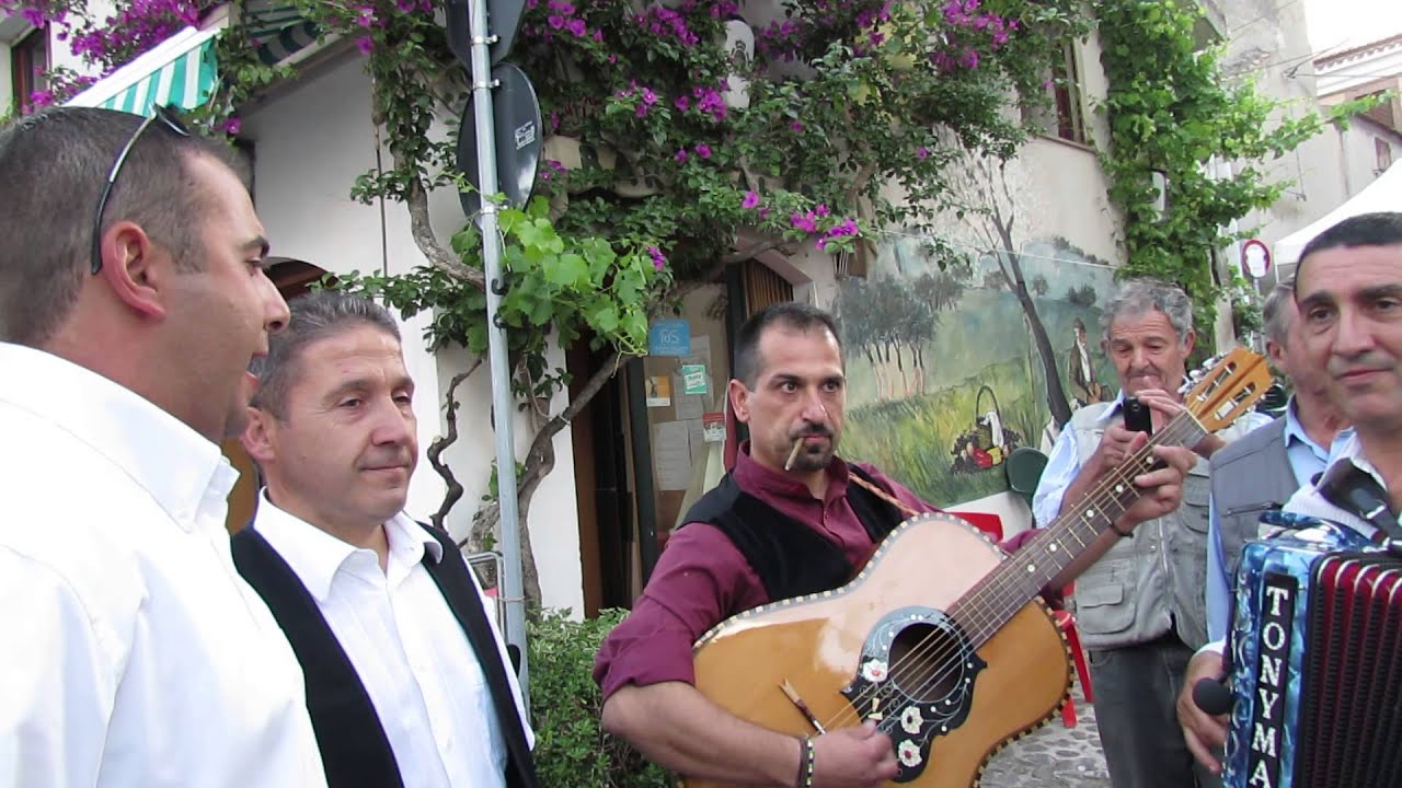Cantos a sa rea in Bortigale-23 de làmpadas 2013