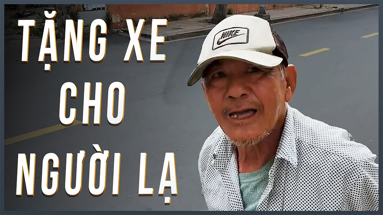 GIẢ LÀM VIỆT KIỀU TẶNG XE MỚI CHO NGƯỜI NGẪU NHIÊN GIÚP ĐỠ TÔI | Trải Nghiệm Thực Tế - Vuong Khang