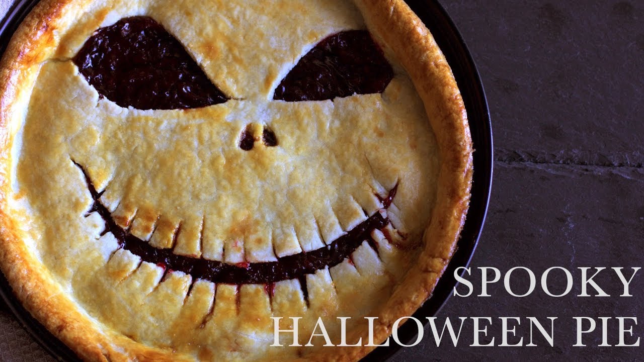 SPOOKY HALLOWEEN PIE | home cherry pie recipe