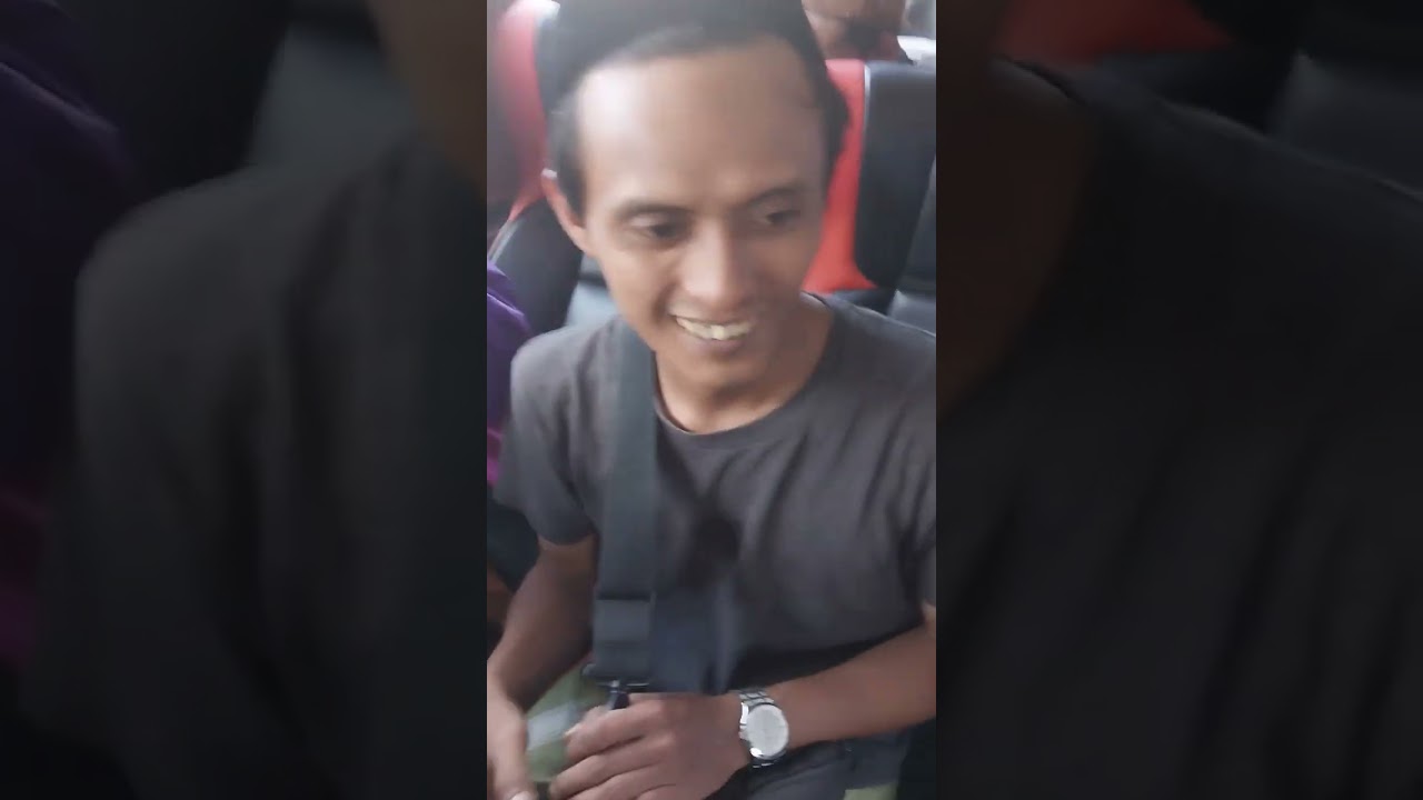 HARI INI ANGSA BALAP FULL SARUNG | PO. SETIAWAN DENPASAR - MADURA ( BIS SANTRIAWAN ) SUOSSS