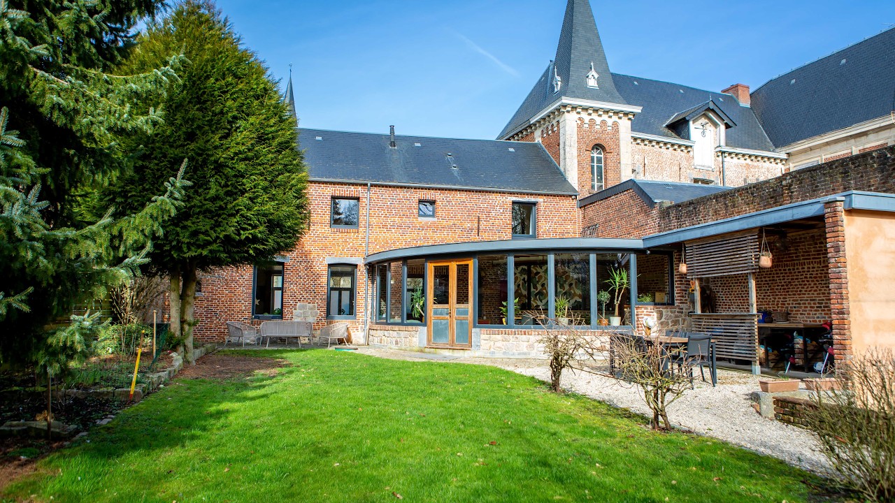 à Gommegnies - Maison de 140m2 sur une parcelle de 776m2 - 285 000€ HAI