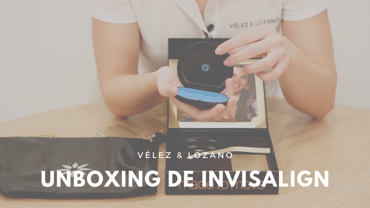 Vélez y Lozano | Unboxing de la nueva caja de Invisalign | Clínica dental Murcia