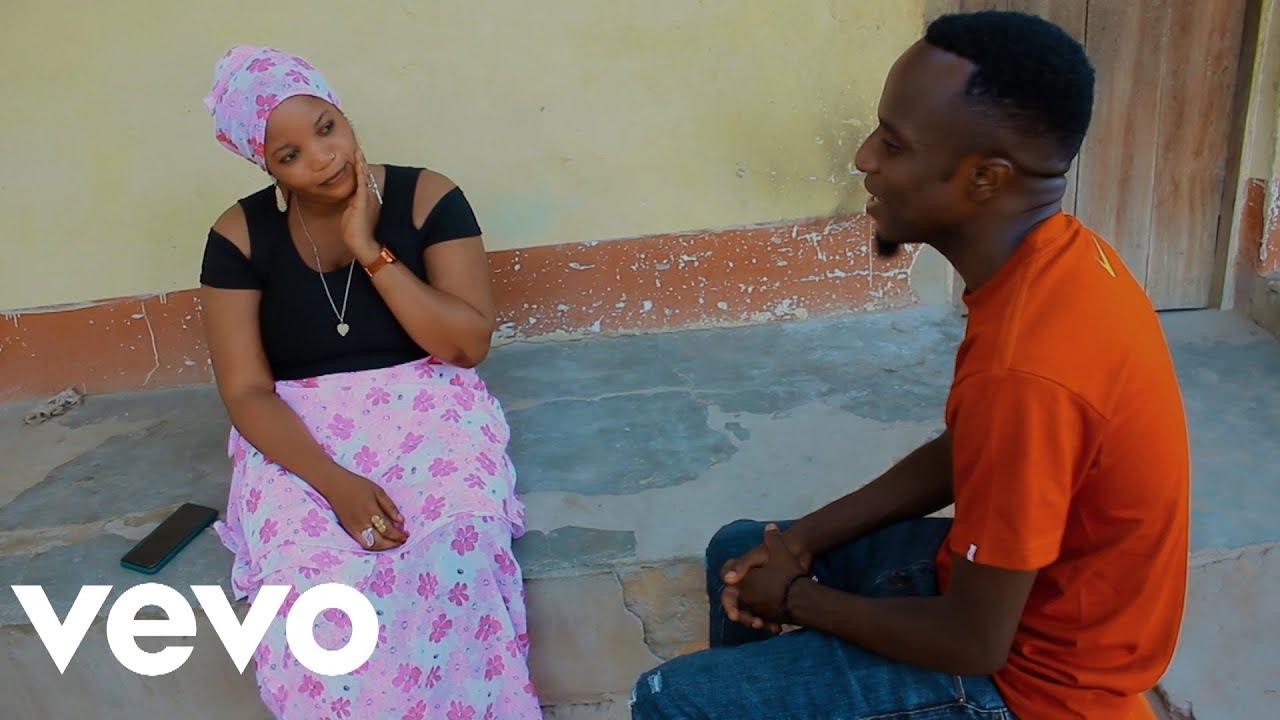 Doza_Inocente Feat Esperança da Gloria -Mwanro Koraka- (Oficial Video) by D Maker Oficial