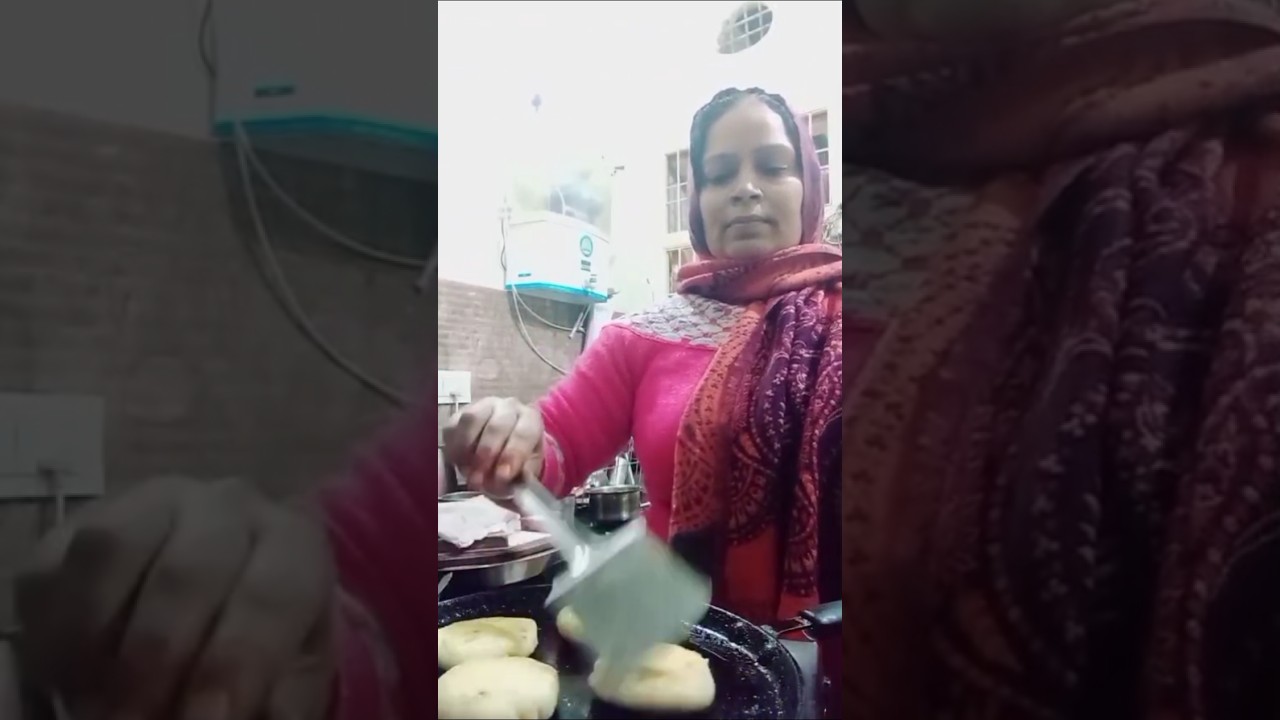 nasta me banayi Alo tikki 