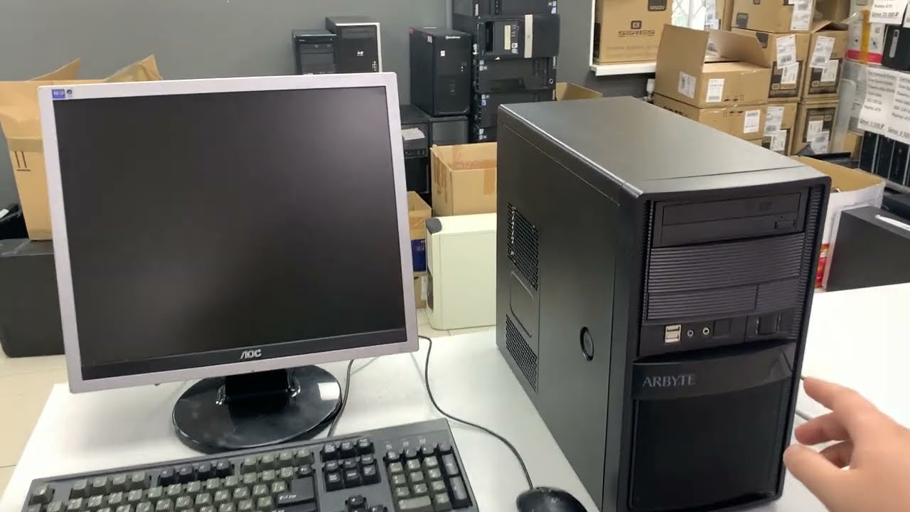 Xeon X5450 (4 * 3.0 GhZ) / Память 8Gb (DDR3) / Intel GMA / SSD 128Gb / HDD 250Gb / mATX