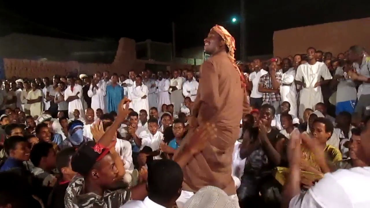 فنون الصحراء والجمهور المتميز في اولف  .