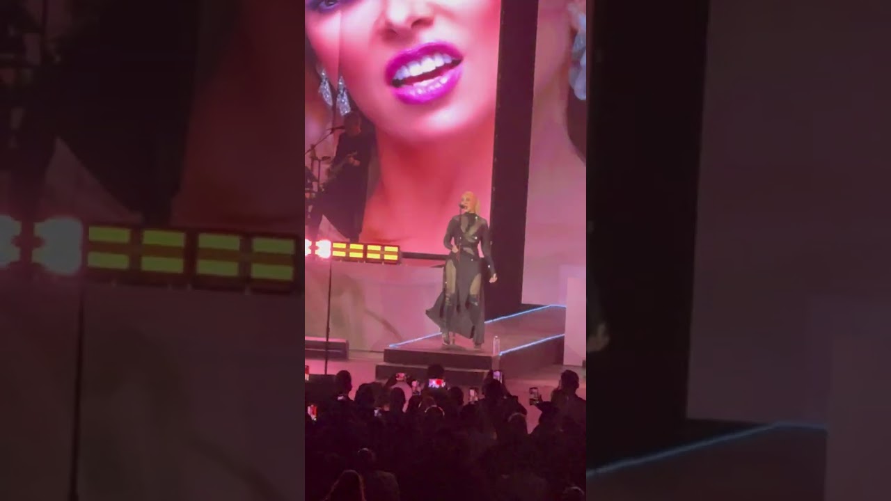 Mónica naranjo  , concierto greatest hits tour 2025 , peacock theater Los Ángeles Ca