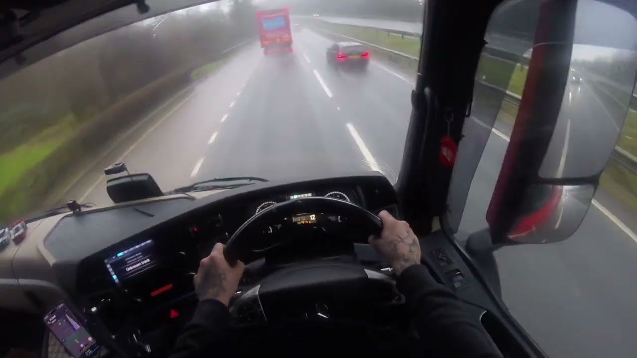 From chef whites to the driver’s seat 👨‍🍳➡️🚛This is my journey from kitchens to HGV life 