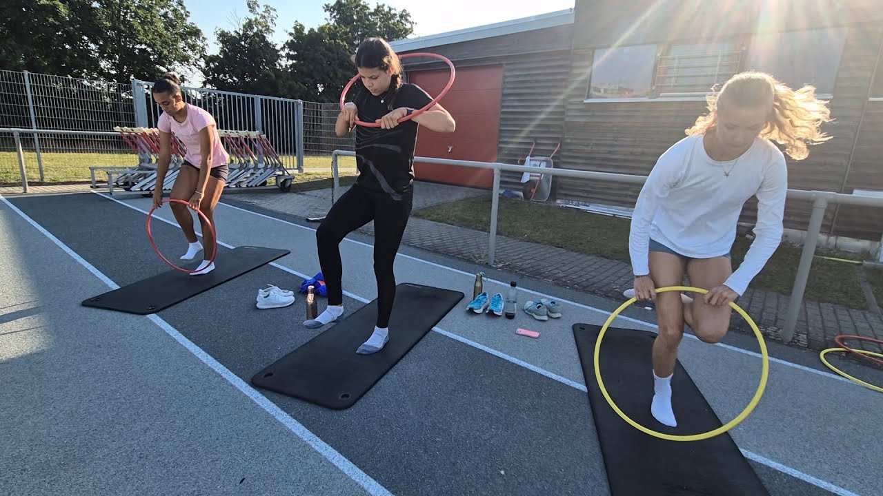 Allgemeine Kräftigung mit Gymnastikreifen