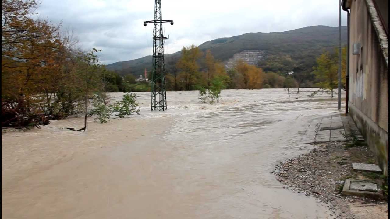 Record breaking river Soča flood in town Deskle - 05/11/2012