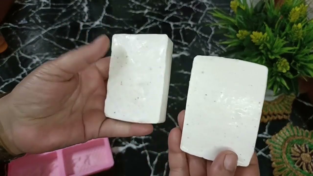 صابون كولاجين لبشره شابه خاليه من التجاعيد بشكل واضح