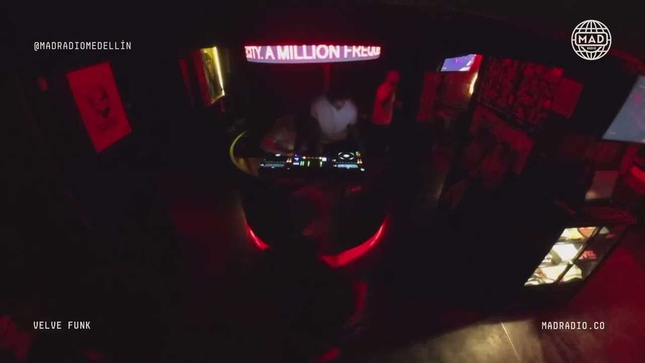 @madradiomedellin_ /VELVET FUNK