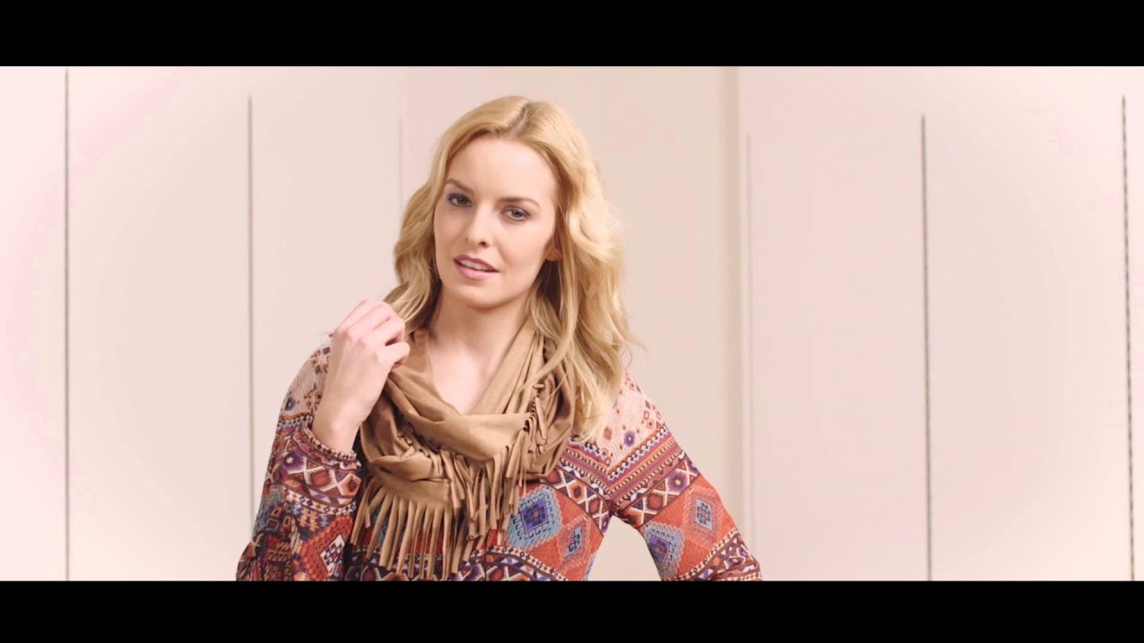 How to style an ethnic print tunic: 