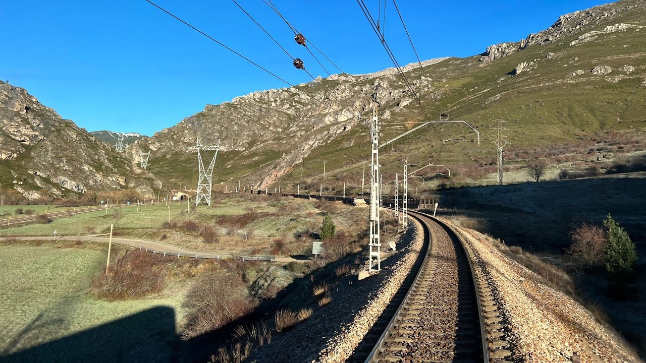 Cab ride 4k. León- Gijón. Pajares. Cabview. Train Driver View
