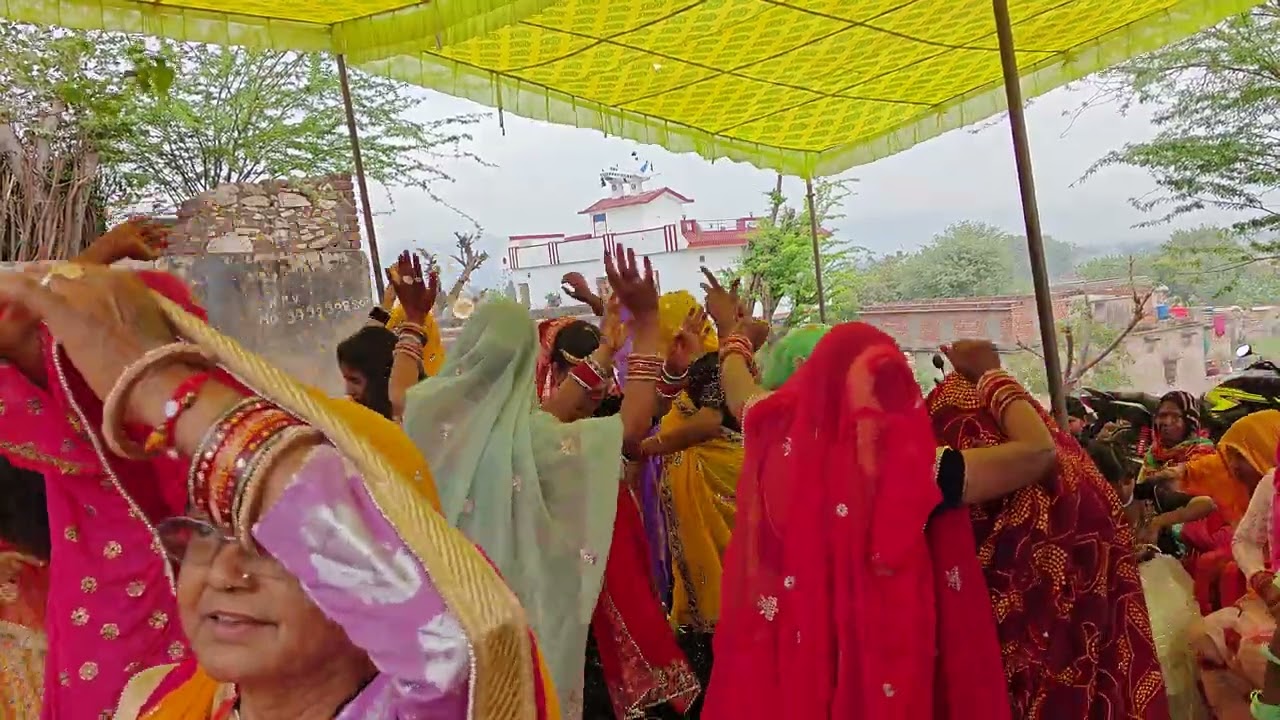 2 दिल होता सीना में 🤩