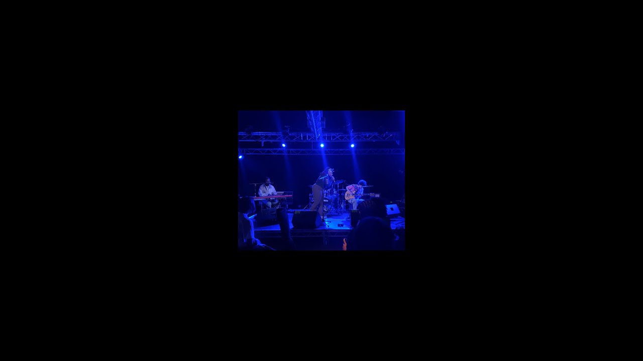 ALONE (Acoustic ver.) Full Performance