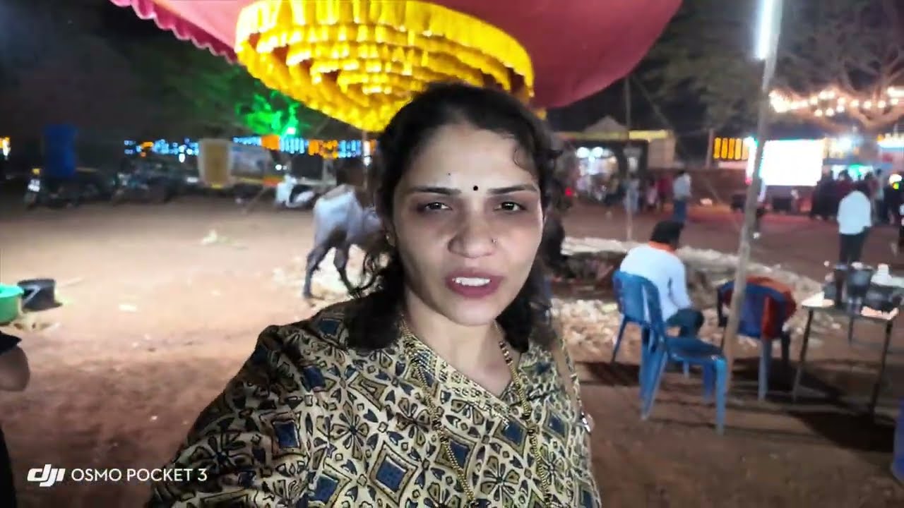 ನನ್ನ ಪರಿಸ್ಥಿತಿ ನೋಡಿ ನಾನು ಮಂಗಆಗಿ ಬಿಟ್ಟೆ/ನನ್ನ ಕೈಯಲ್ಲಿ ಇರೋ ಈ ವಸ್ತು ಹುಡುಗರಿಗೇಲ್ಲಾ ತುಂಬಾ ಇಷ್ಟ ಆಗಿ ಹೋಗತ್ತೆ