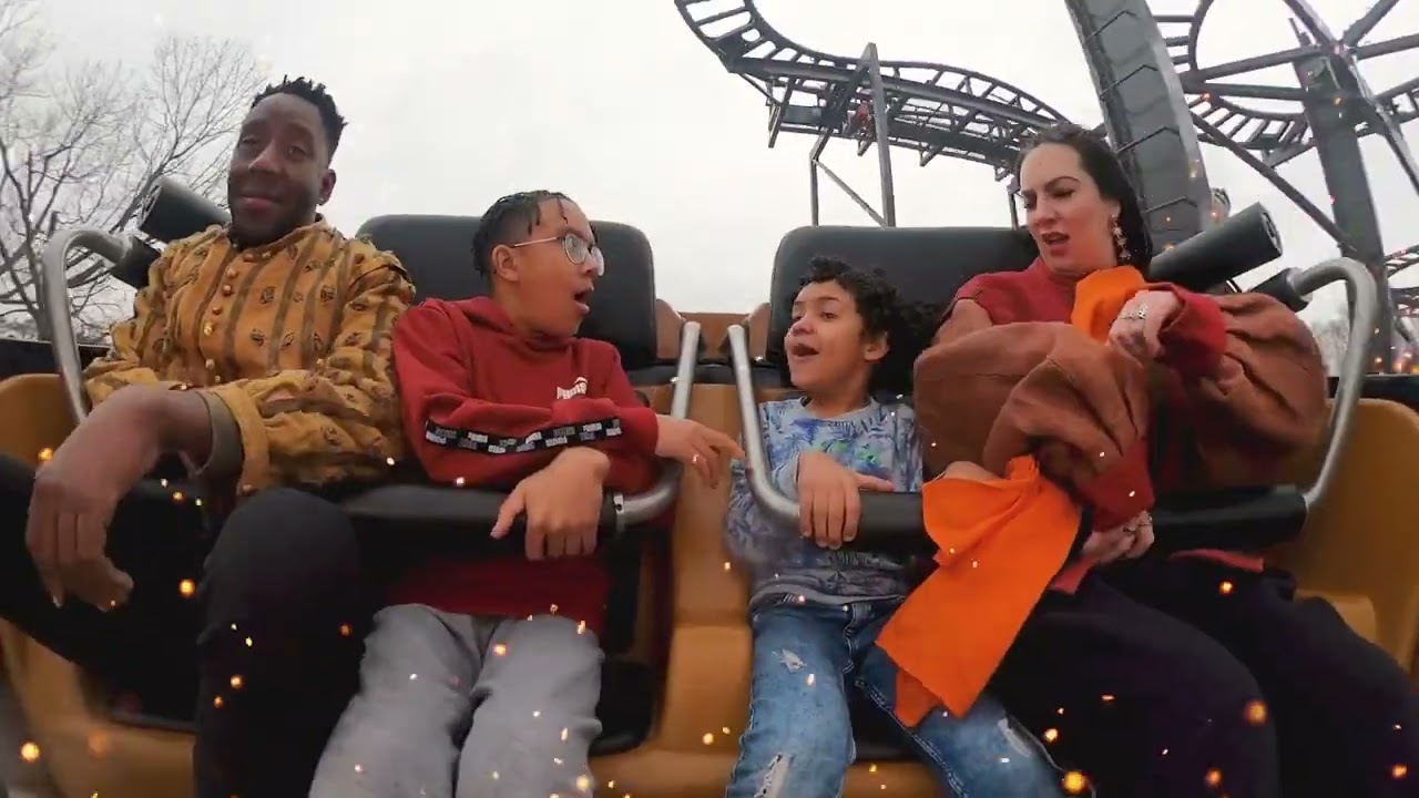 Ontdek RidderStrijd: Nieuwe achtbaan met draaiende karretjes in Hellendoorn