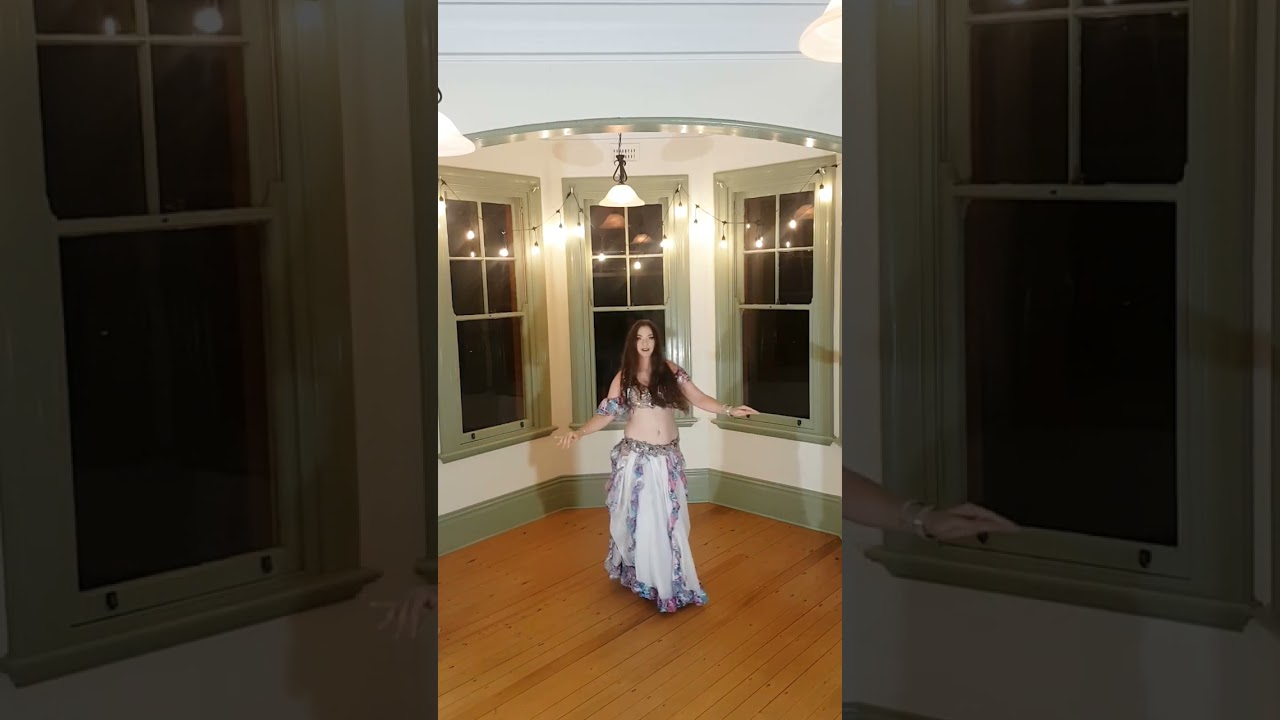 MARTA, Australian Bellydancer performs DRUM SOLO