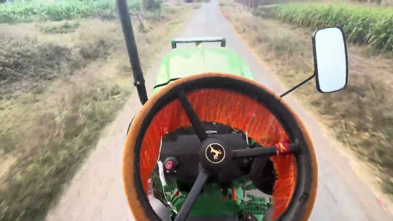 ghar पे gadiya kintni bhi hoo hum tractor चालके खुश 