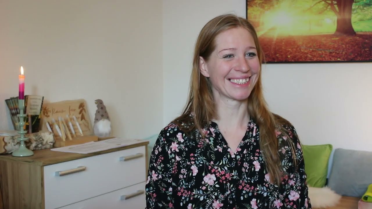 Vorn Vorhang mit Lebmsgfüh: heute zu Gast Eva Spitzbart - Raum für gutes Leben