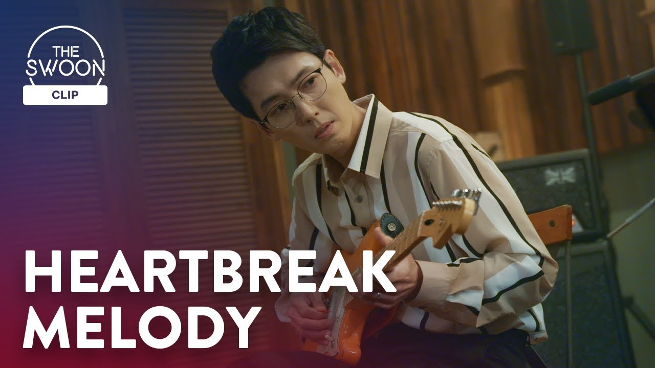 Jung Kyung-ho soothes his post-breakup woes with a song | Hospital Playlist Season 2 Ep 5 [ENG SUB]
