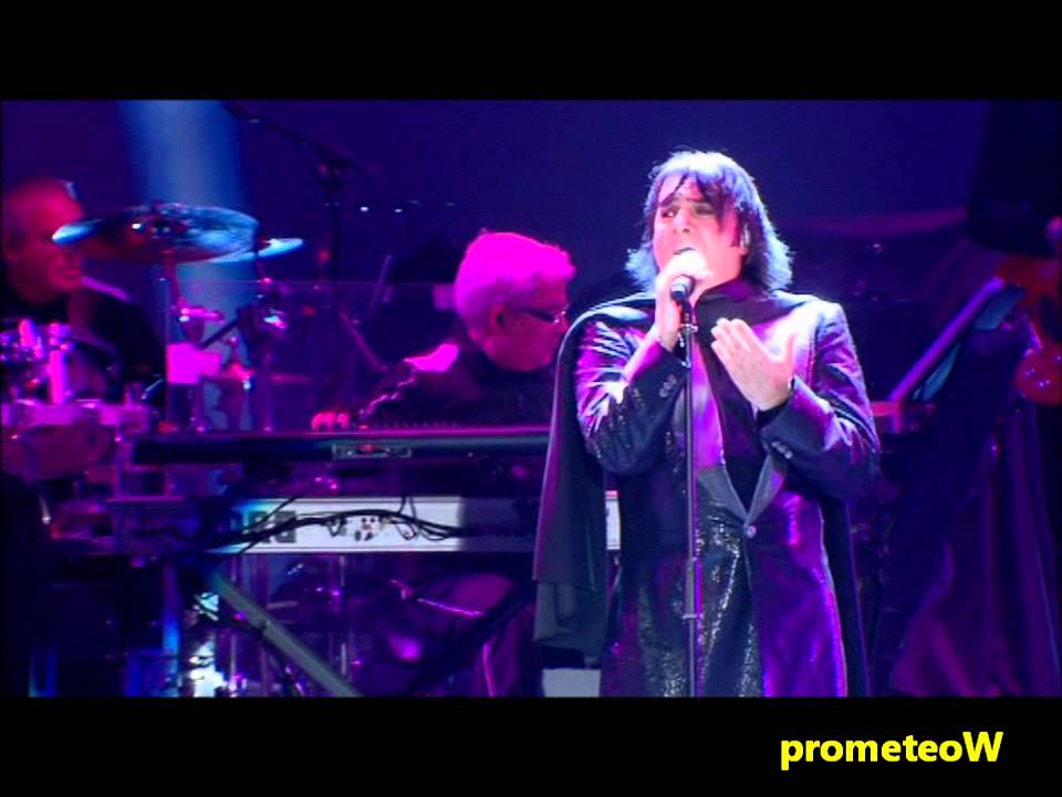 Renato Zero - Periferia (Live SeiZero 2010)