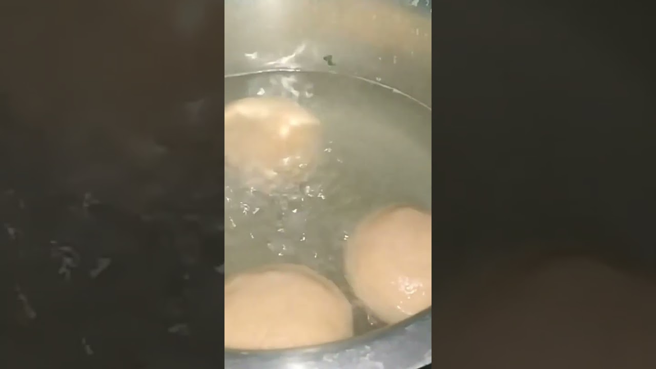 #shorts पानी में बाटी बनाने का ये तरीका कभी देखा है मिनटों में बनाए ढेर सारे पानी मे सत्तू बाटी