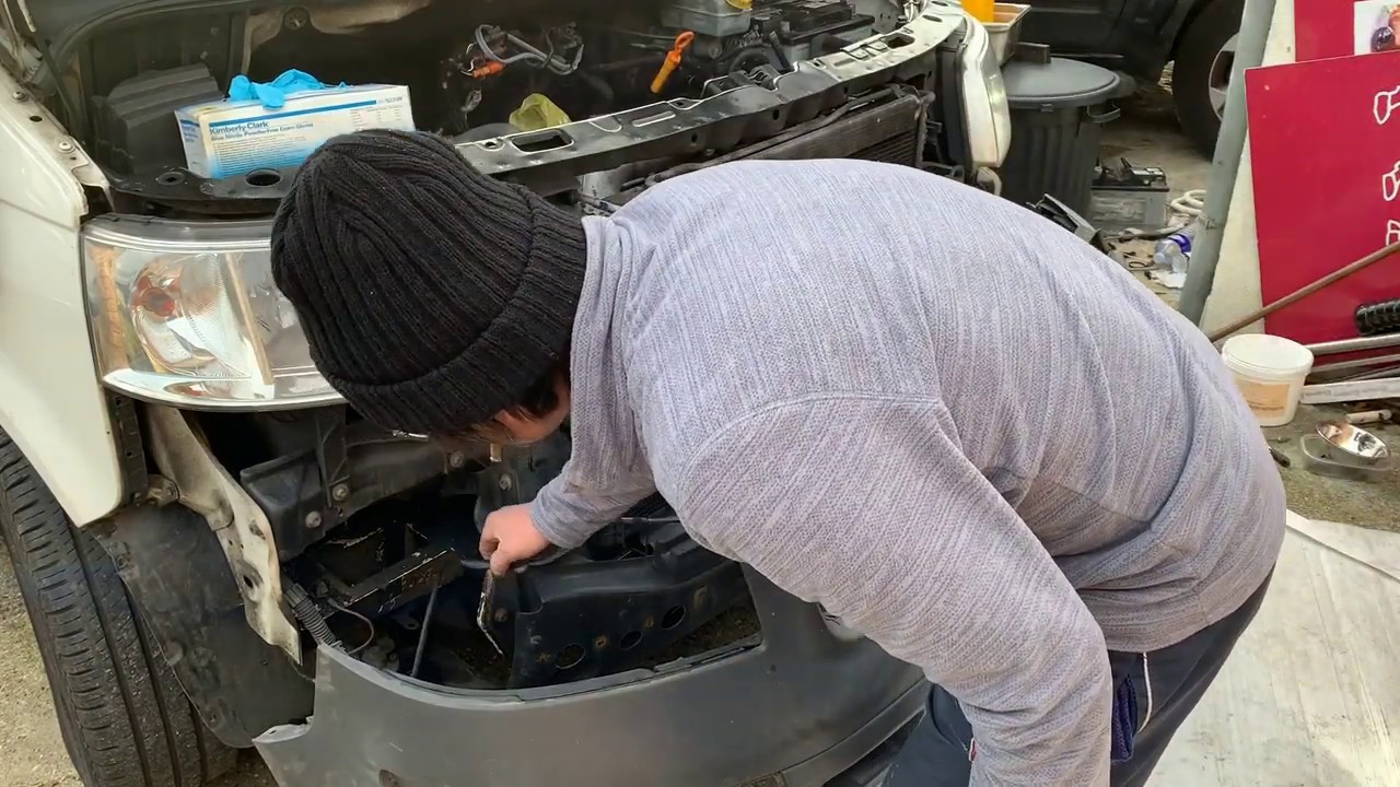 démontage pare choc  volkswagen transporter t5 2 5 tdi