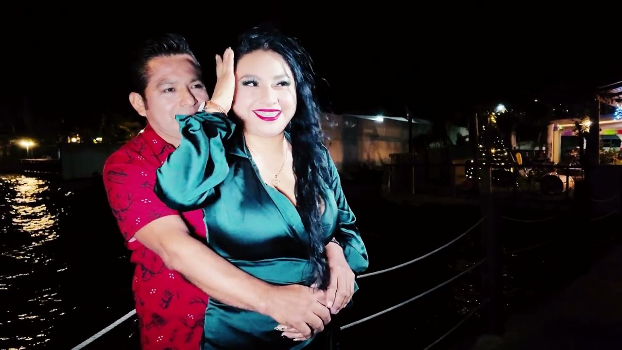 grupo CIELO AZUL (tema) MUJER CASADA /video oficial/
