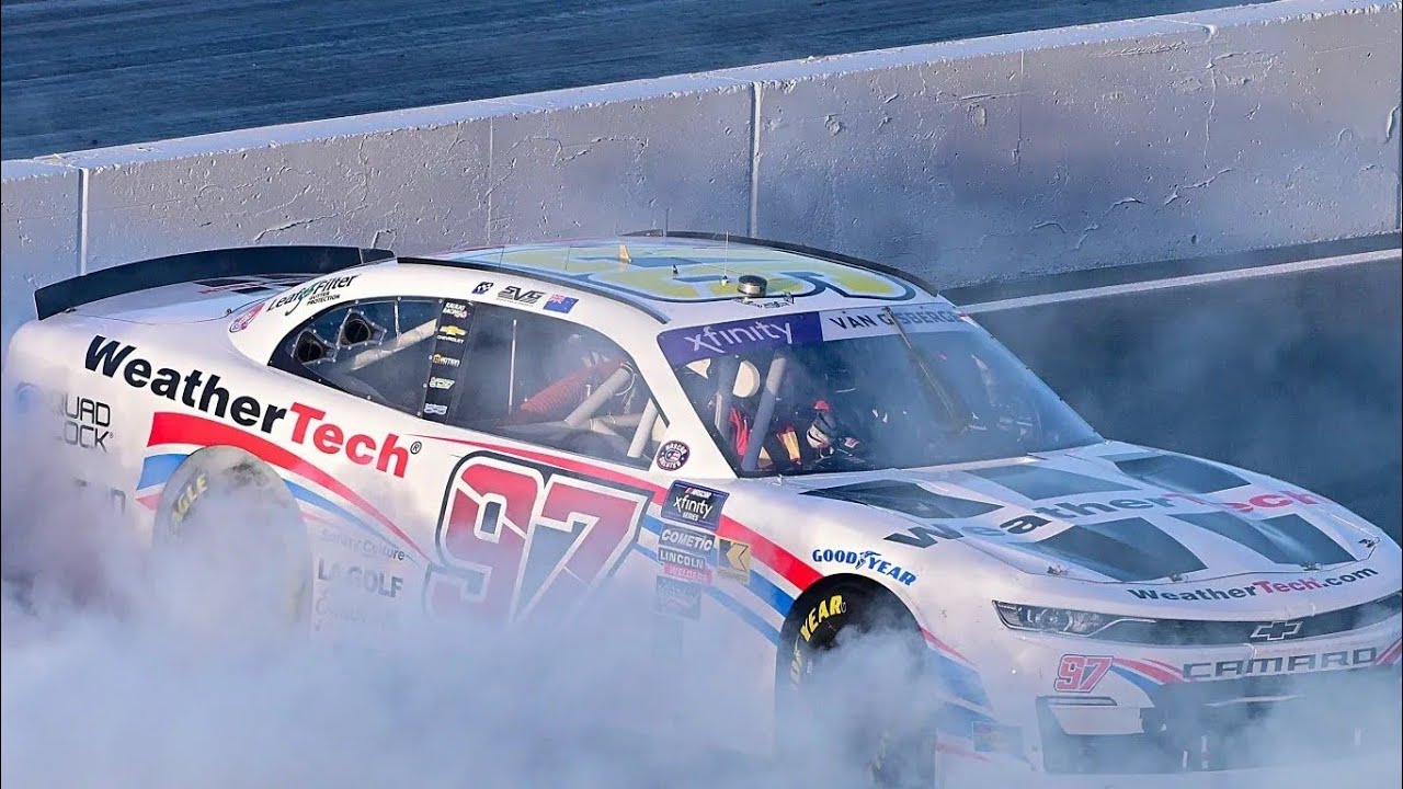 NASCAR Xfinity Series Chicago Street Course - Shane Van Gisbergen final restart Onboard