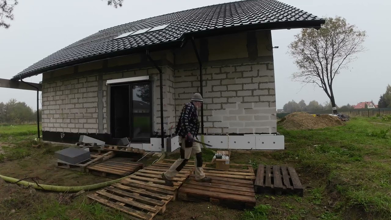 Elewacja - układanie cokołów