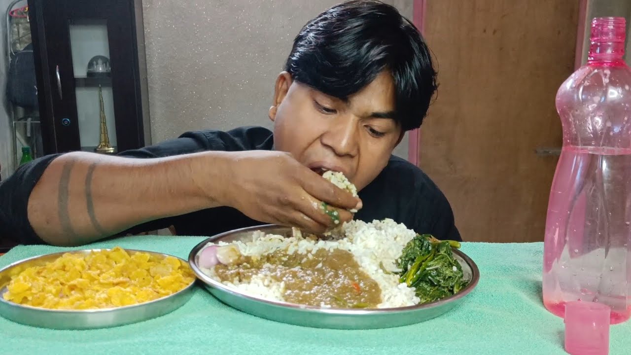 Rajbongshi Traditional Food – Simple & Soulful 🍽️💛