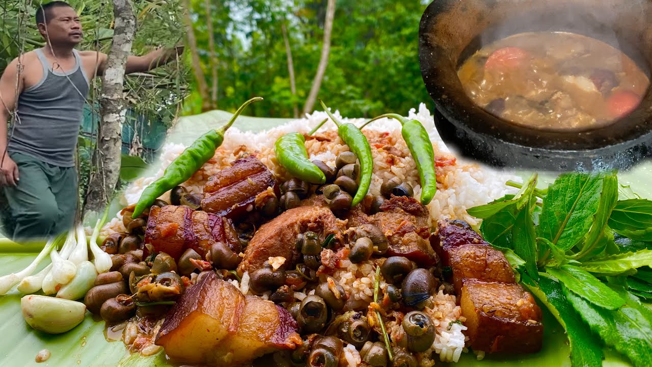 Eat smoked pork and snail cook with axone // snail and smoked pork recipe// Naga style eating show