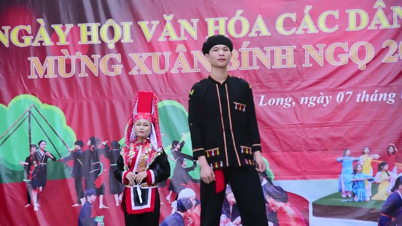 Trình diễn trang phục dân tộc– “Sắc màu dân tộc Quảng Ninh” -  khối 11  | Ngày hội Văn hóa