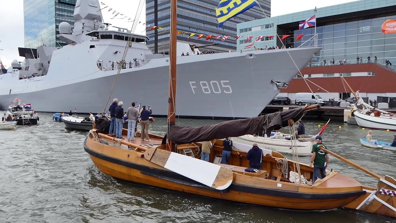 Botters HK 22 en HK 23 op Sail  Amsterdam