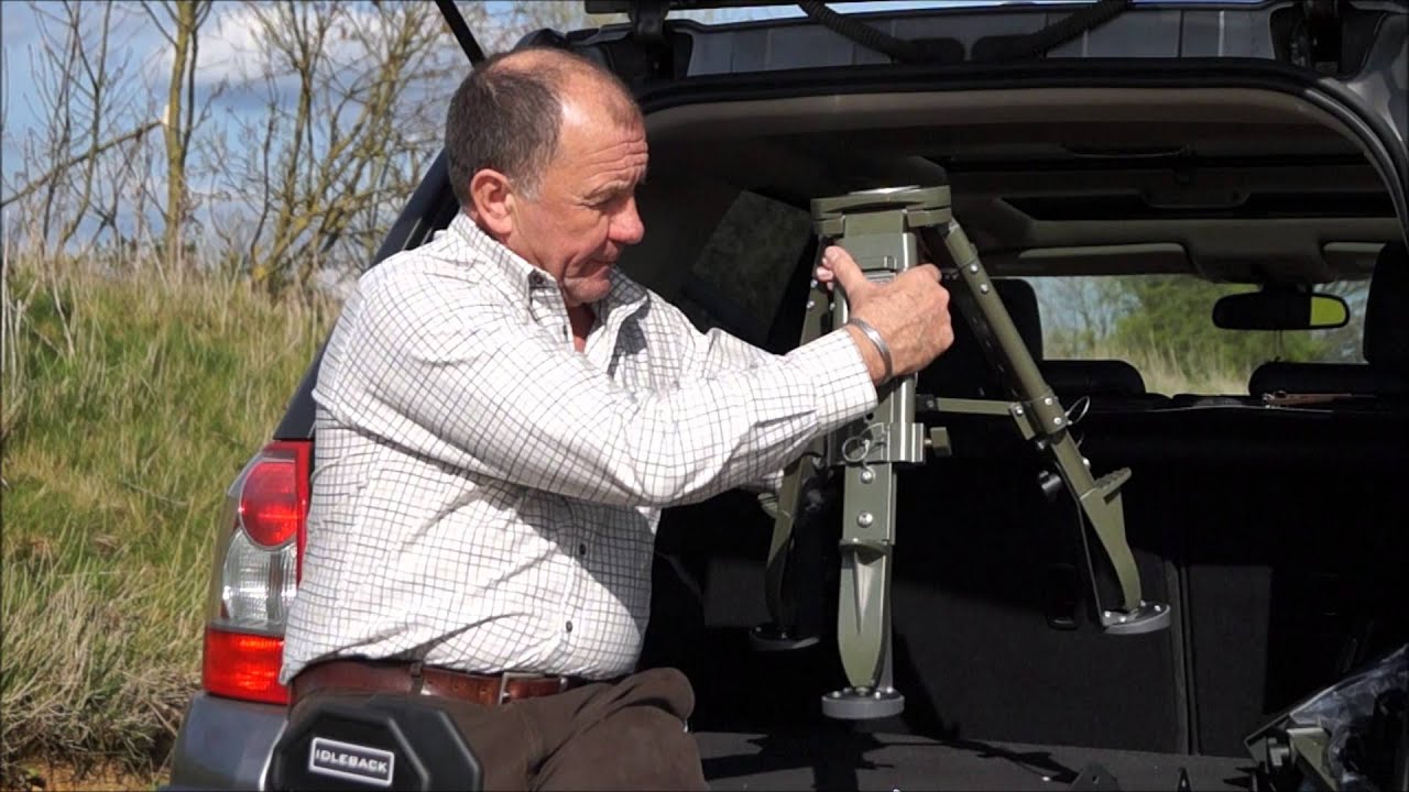 Installing the Idleback Chair Hard Standing Feet Kit