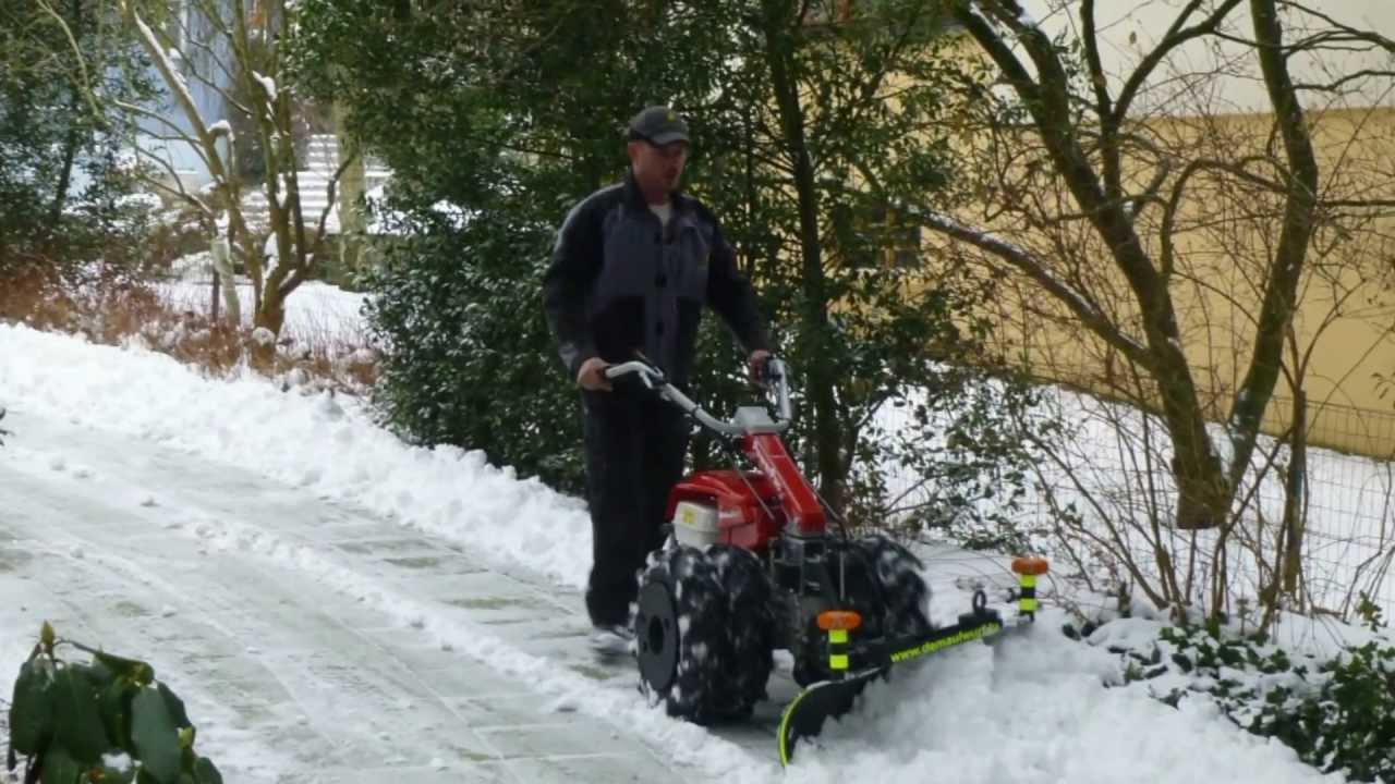POWERPAC   EINACHSER KEHRMASCHINE SALZSTREUER KEHRBESEN SCHNEESCHILD