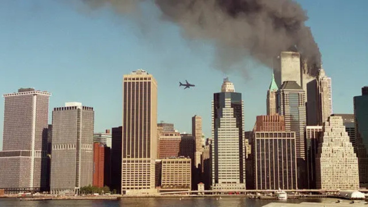 United Flight 175: The Plane Seen Around The World (9/11 Documentary)