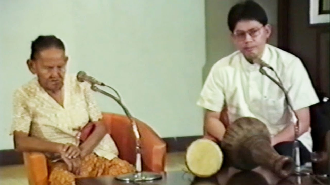 การขับร้องเพลงขอทาน โดย 