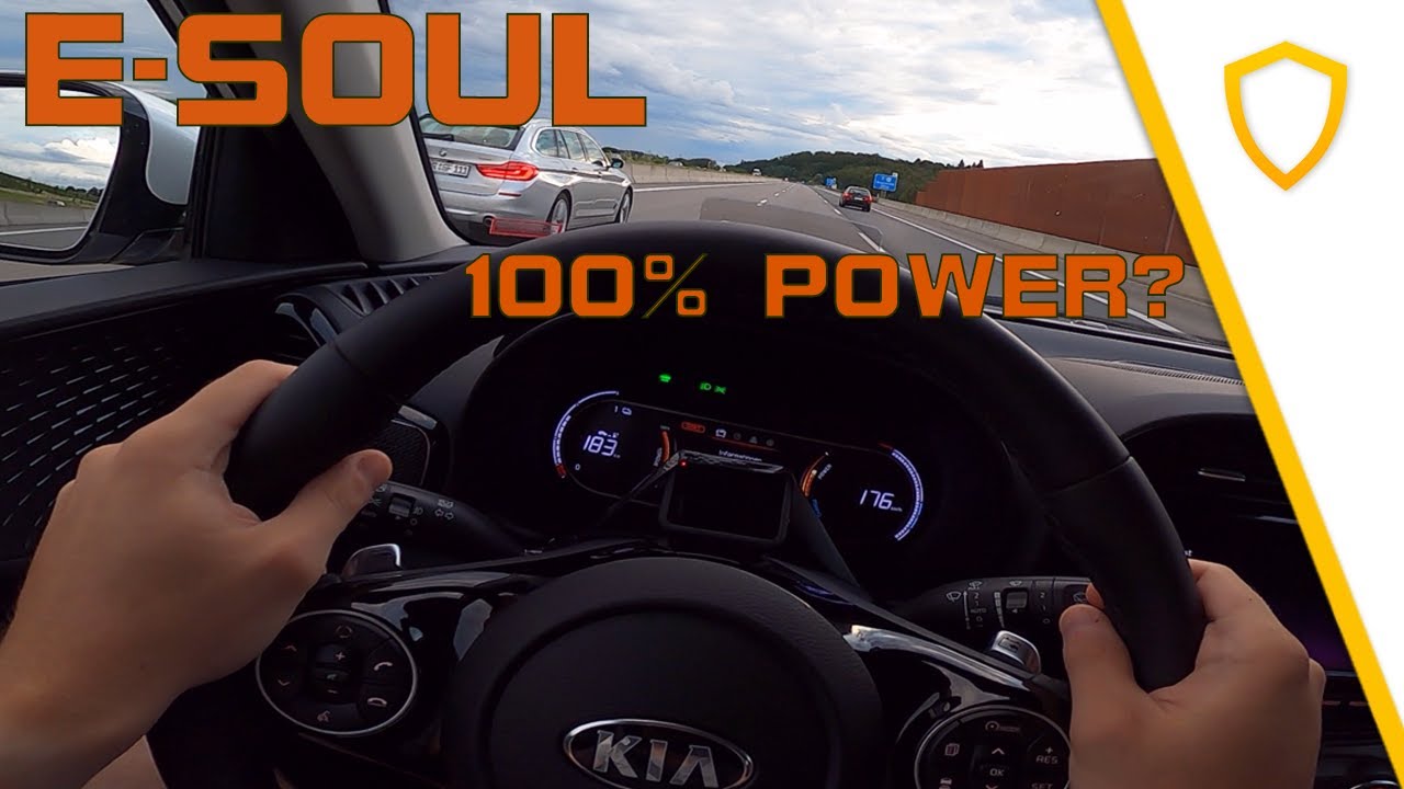 Kia e-Soul (2021) - Top Speed Drive on German Autobahn!