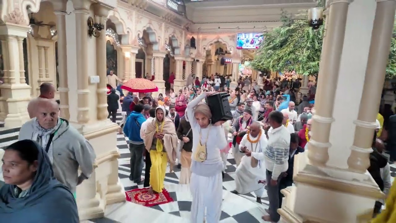 ISKCON VRINDAVAN - GURUPUJA & PRIKRAMA LIVE 2 - NEW BHAKTA DEPARTMENT