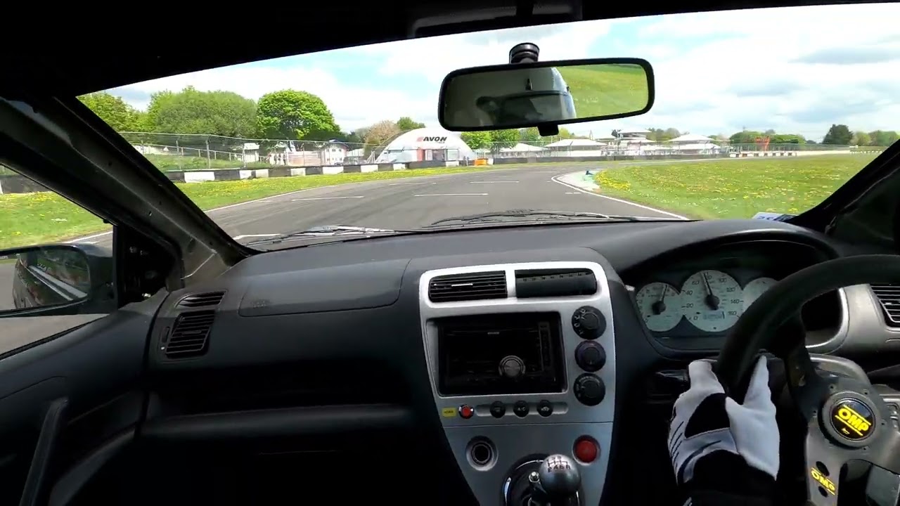 Castle Combe Track day 25 April 2022