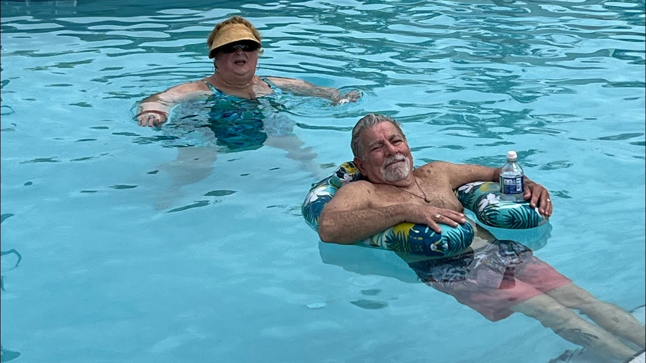 Float'n Thang Zero Gravity Personal Headrest/Armrest Inflatable Pillow.  What others love about it!