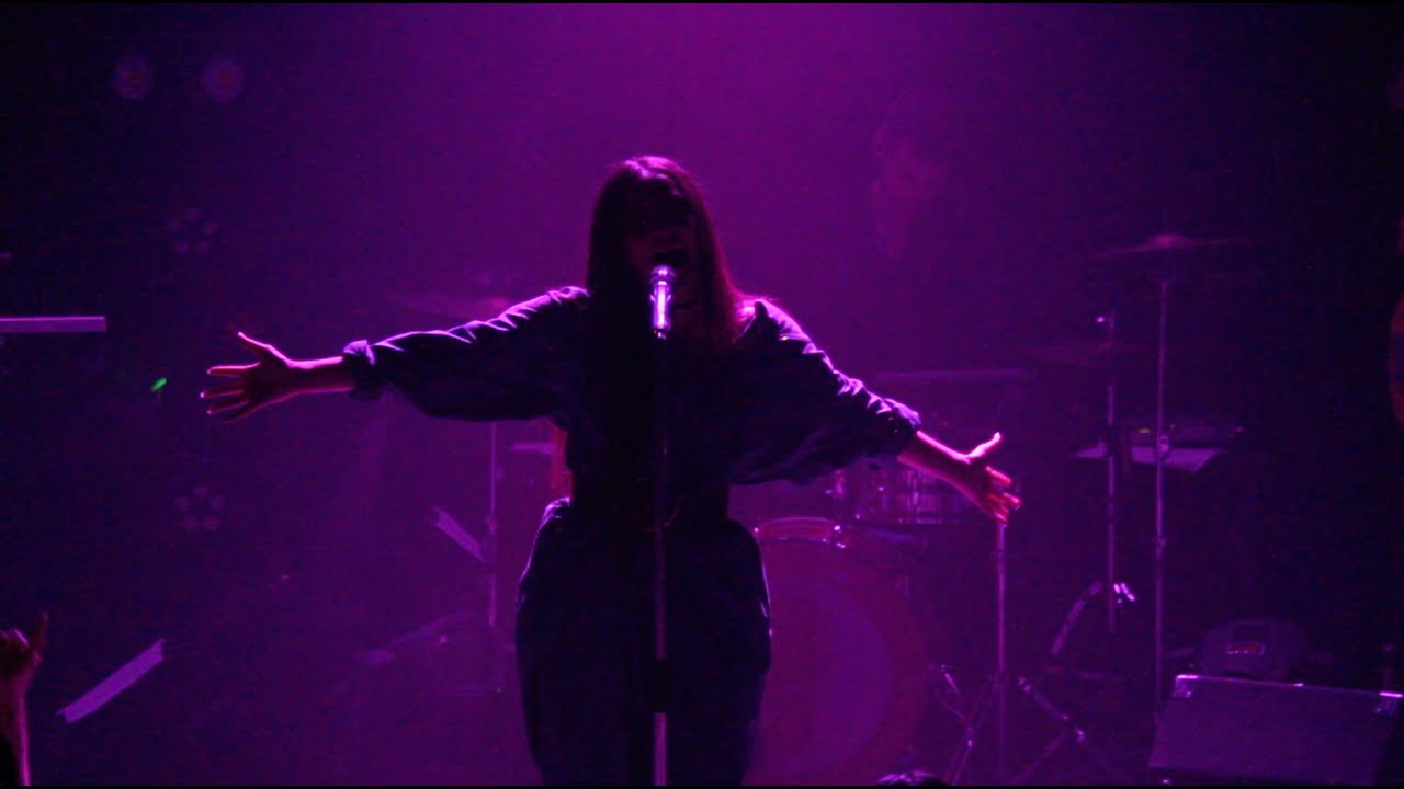 Faouzia - Knock On My Door (Live 2019)
