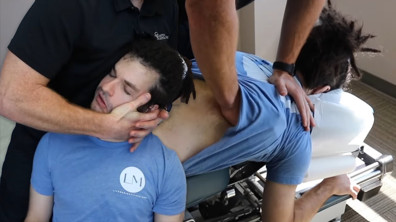 Dr. Warren Treats Patient with Chronic Shoulder Pain