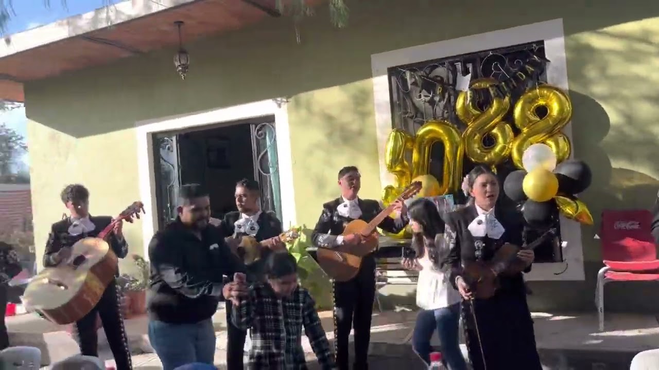 CAMACHO - DON JUAN VIRGEN CUMPLEAÑOS MARIACHI SORPRESA