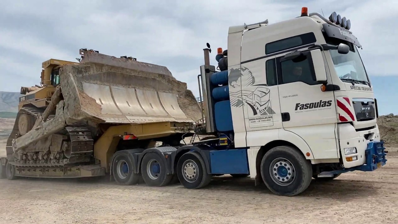 Loading And Transporting The Caterpillar D11R Bulldozer - Fasoulas Heavy Transports
