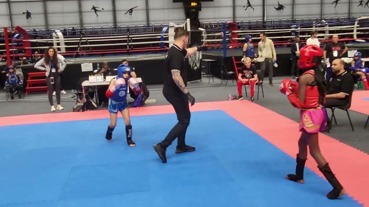 combat 2 , championnat de france de muay thai ffkmda -37kg , le 08.05.2022